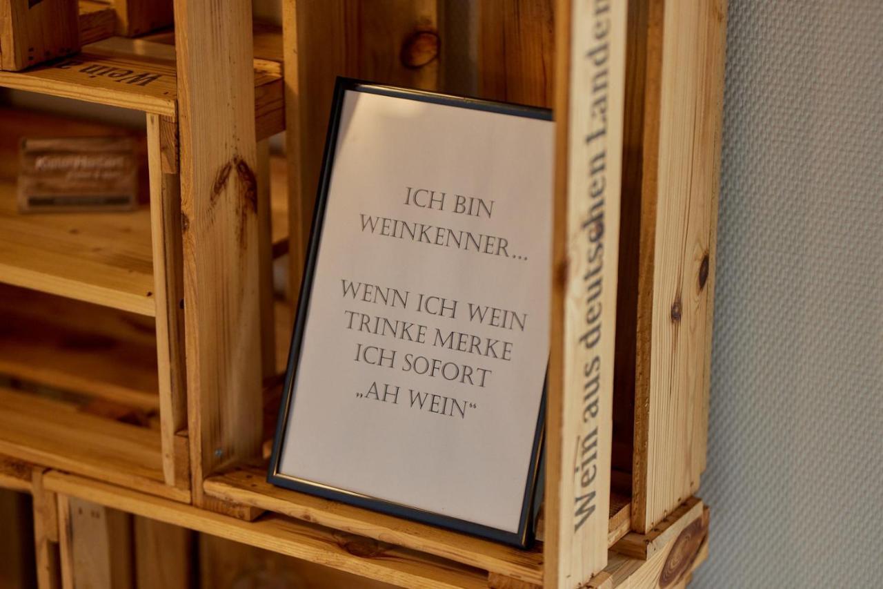 Moselhotel Weinhaus Simon 'Sauna'Restaurant'Eladesaeule Wintrich Exterior photo